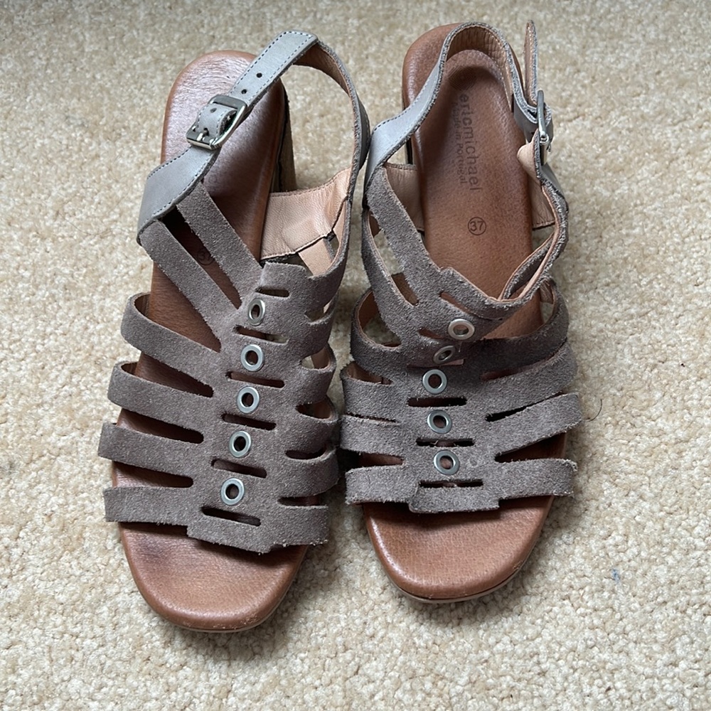 Detailed stewpot wedges